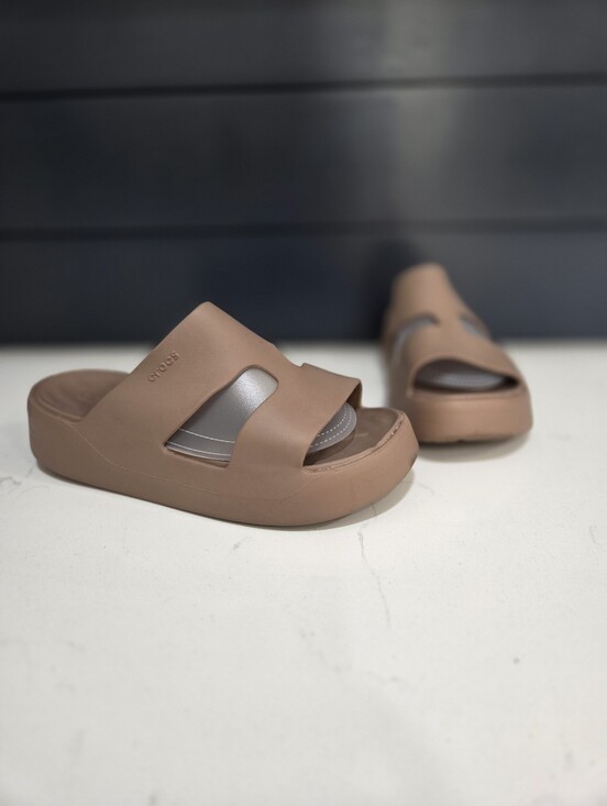 CROCS Shoes - Crocs Women’s Brown Slide Sandals